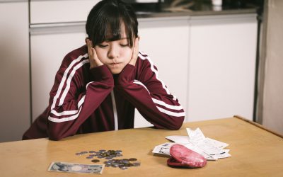 次の引っ越しのお金が足りない、なぜ入居時に敷金償却(敷引き)を選んだのだろう...あーーあ