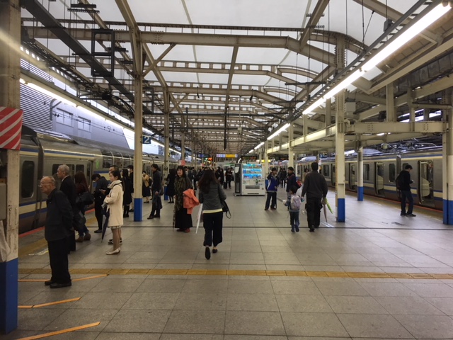 JR湘南新宿ライン「横浜駅」のホーム